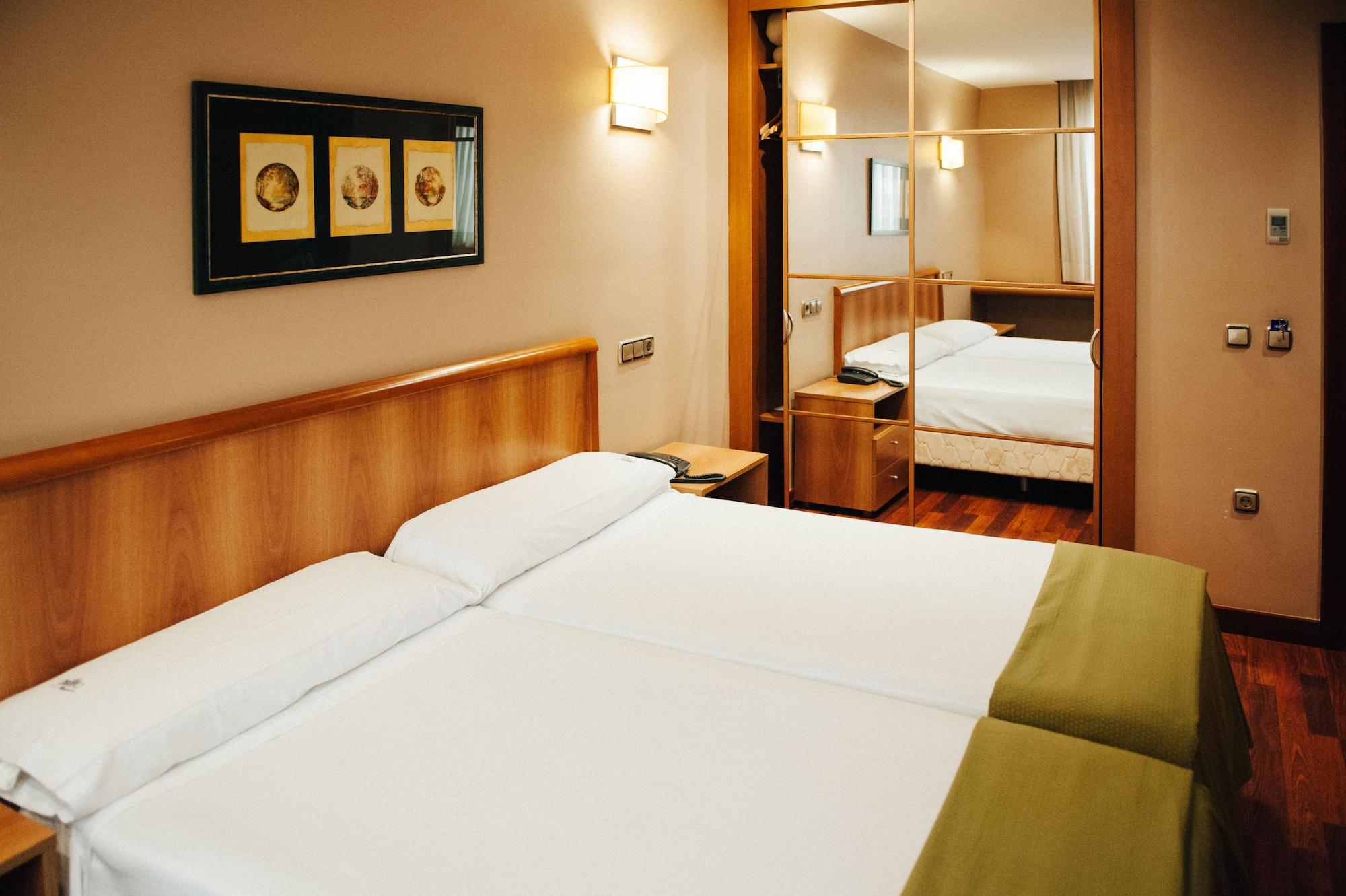 Hotel Carreno Oviedo Exterior photo