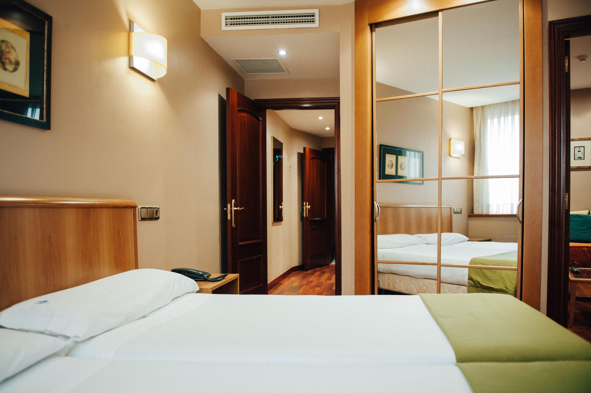 Hotel Carreno Oviedo Exterior photo