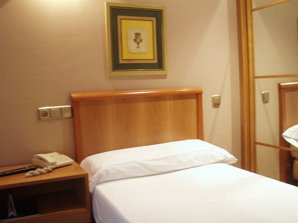 Hotel Carreno Oviedo Exterior photo