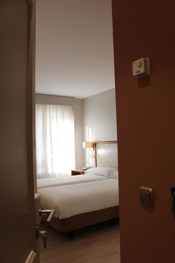 Hotel Carreno Oviedo Exterior photo