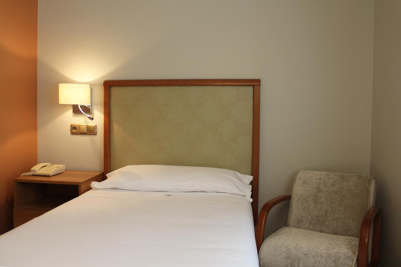 Hotel Carreno Oviedo Exterior photo